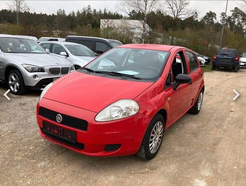 Gebraucht Fiat Grande Punto 65 PS (47 kW) 2010 Rot Kleinwagen