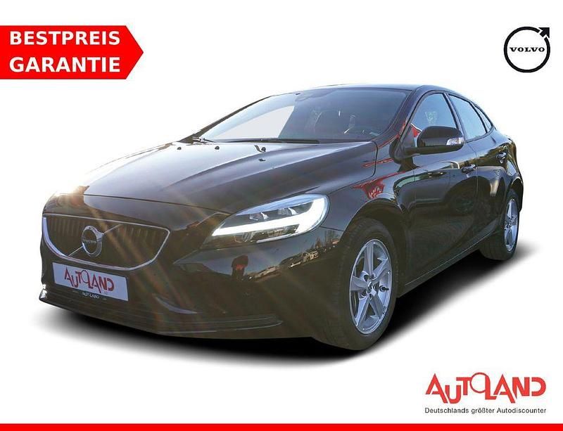 Schwarz Gebraucht 2017 Volvo V40 Limousine | 16.890 € (Fairer Preis) - Bild 1/4