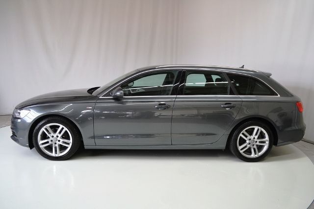 Gebraucht Audi A6 S-Line 177 PS (130 kW) 2012 Grau metallic Kombi