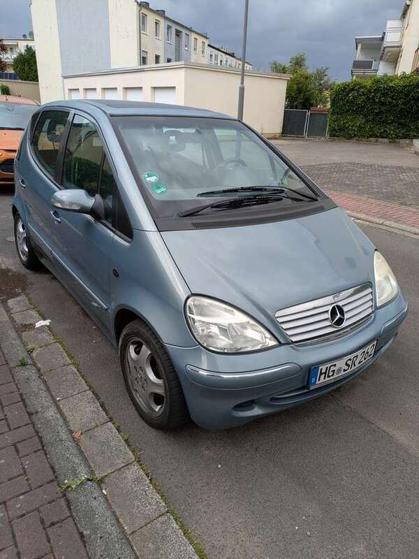 Grau Gebraucht 2004 Mercedes A160 Elegance Limousine | 650 € (Superpreis) - Bild 1/4