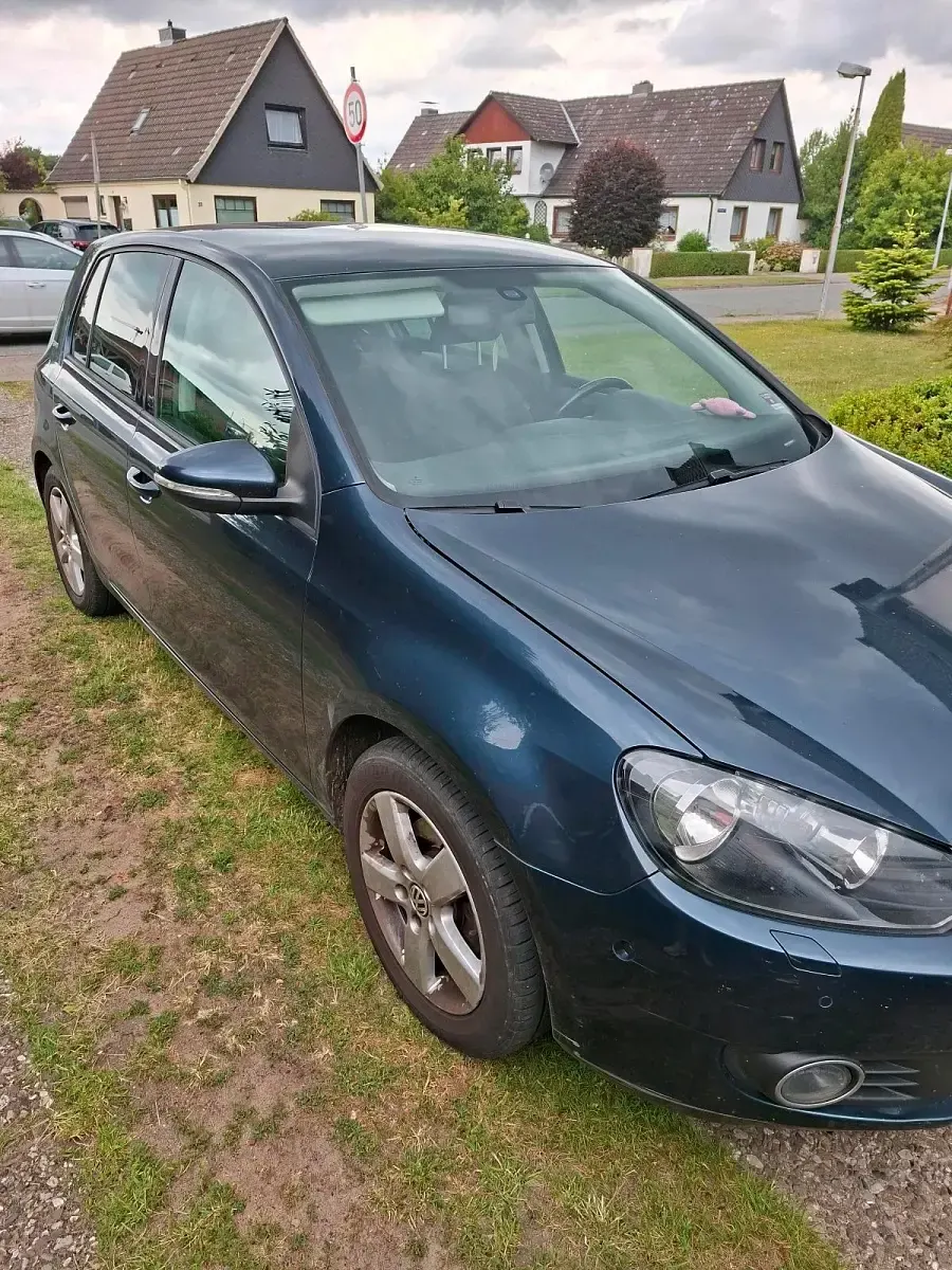 Gebraucht VW Golf VI 122 PS (89 kW) 2010 Blau Kleinwagen