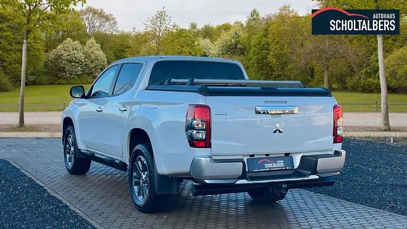 Gebraucht Mitsubishi L200 Select 150 PS (110 kW) 2021 Weiß Abholung