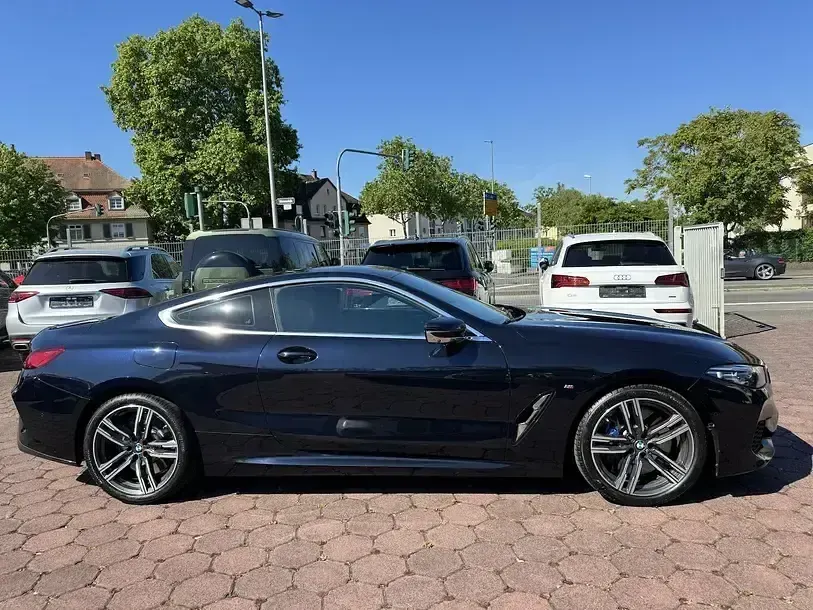 Gebraucht BMW 840 M Sport 320 PS (235 kW) 2019 Carbonschwarz metallic Coupé