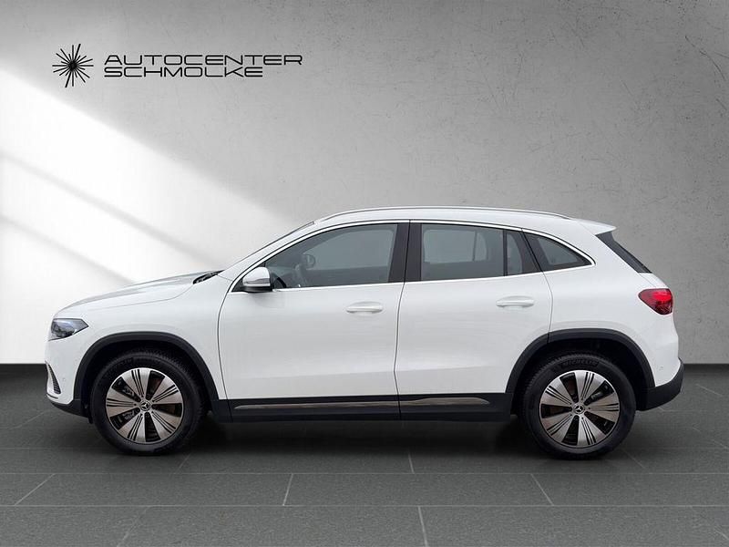 Gebraucht Mercedes EQA350 Advanced 214 kW (292 PS) 2024 Unilack polarweiß SUV