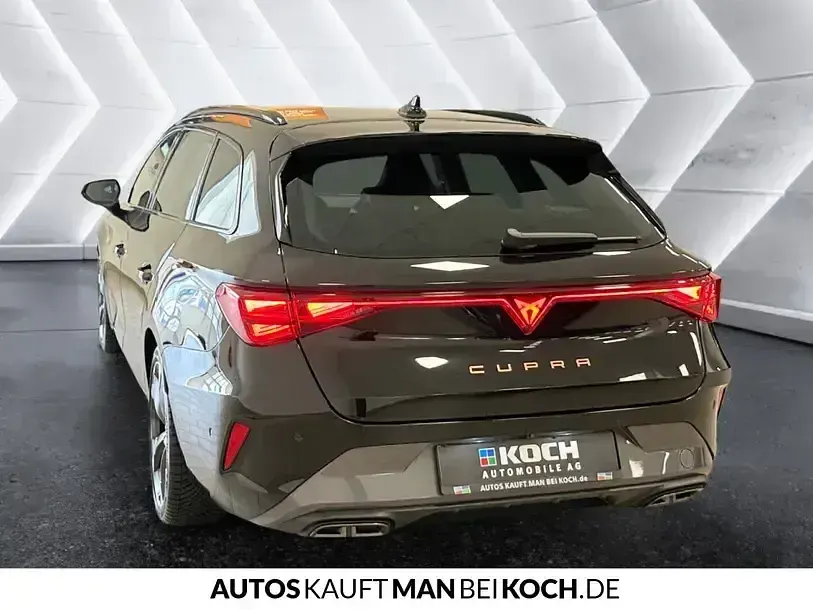 Gebraucht Cupra Leon 150 PS (110 kW) 2025 Schwarz Limousine