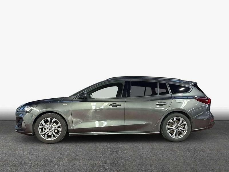 Second-hand Ford Focus ST-Line X 125 CP (91 kW) 2024 Gri Break