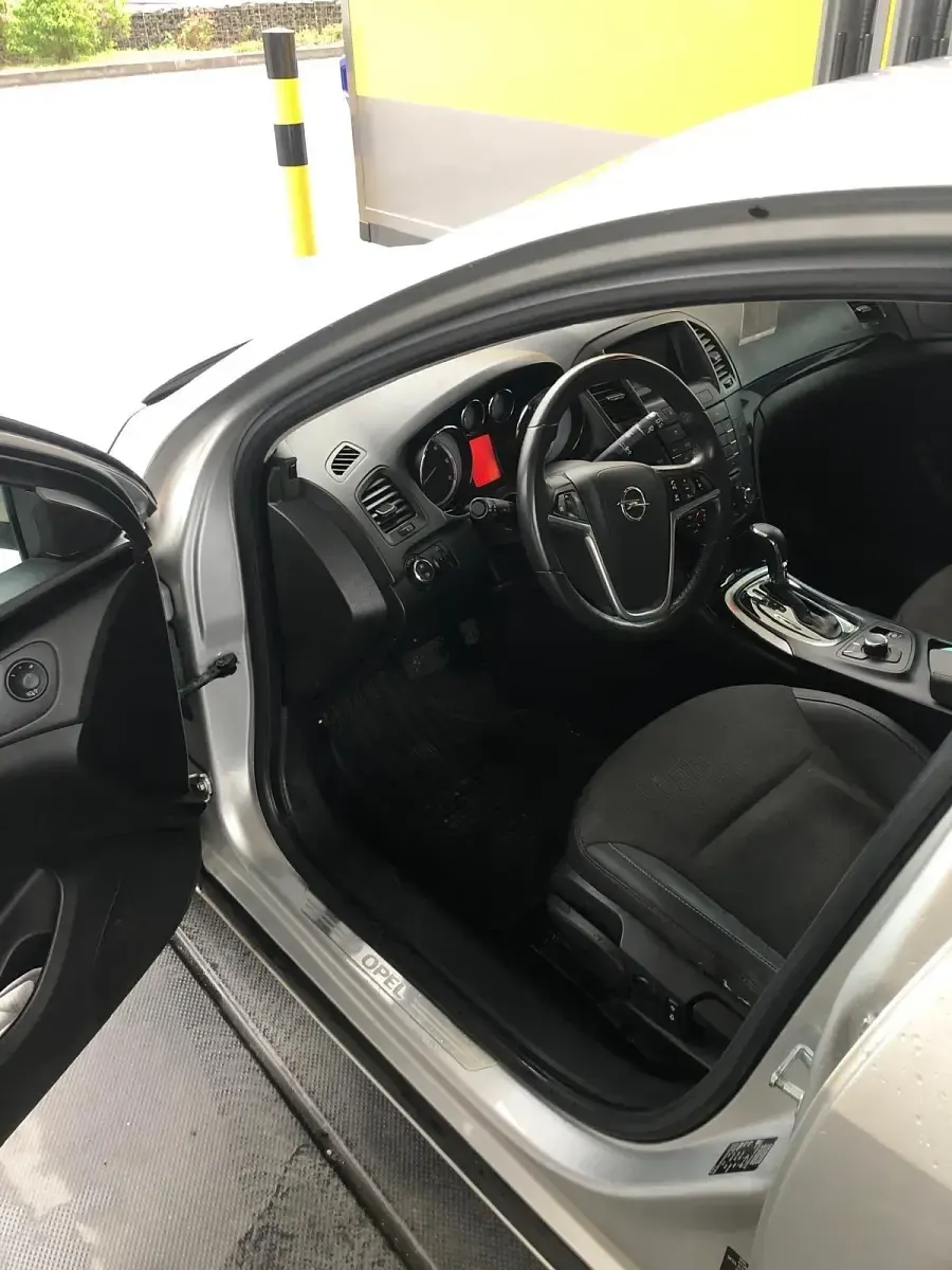 Usata Opel Insignia 210 CV (154 kW) 2009 Argento Berlina