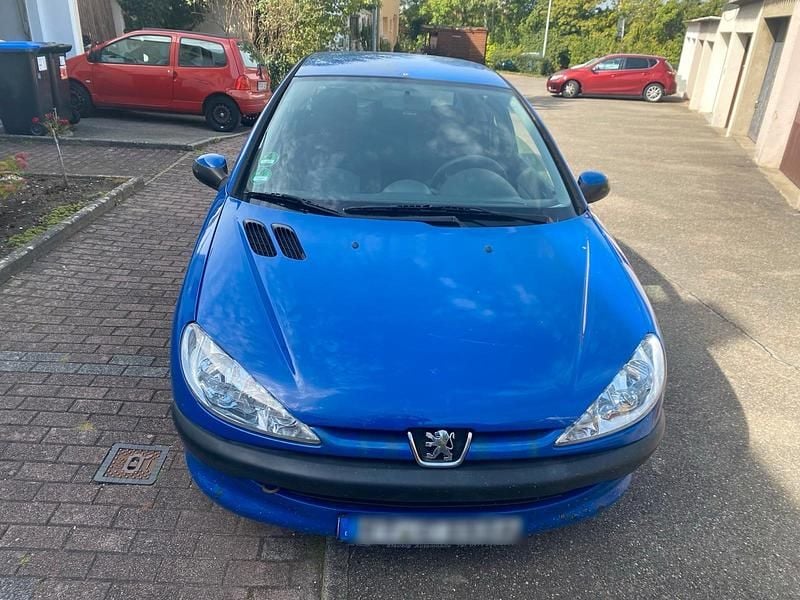 Blau Gebraucht 2005 Peugeot 206 Kleinwagen | 400 € (Superpreis) - Bild 1/4