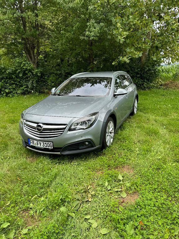 Silber Gebraucht 2013 Opel Insignia Country Tourer Eco Kombi | 5.500 € (Fairer Preis) - Bild 1/4
