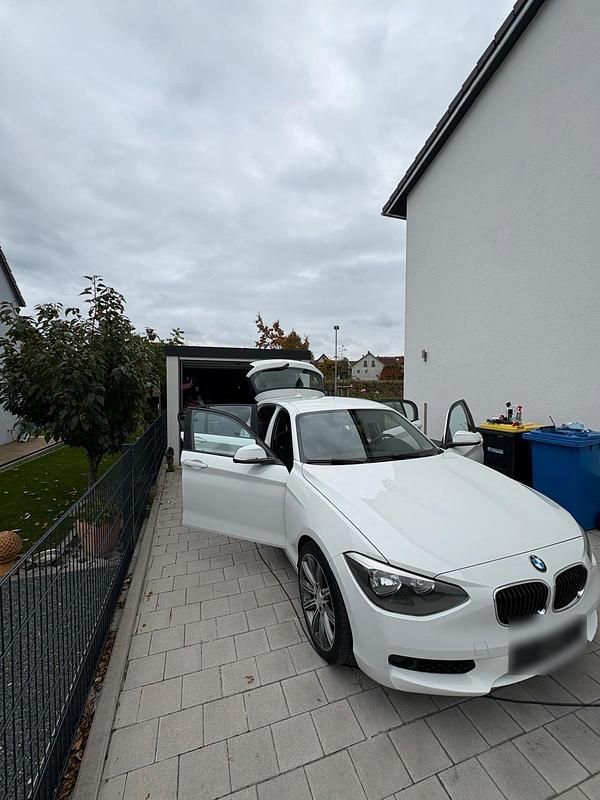 Gebraucht BMW 114 105 PS (77 kW) 2012 Weiß Kleinwagen