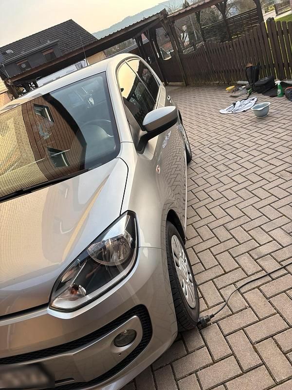 Second-hand VW up! 60 CP (44 kW) 2012 Gri Hatchback