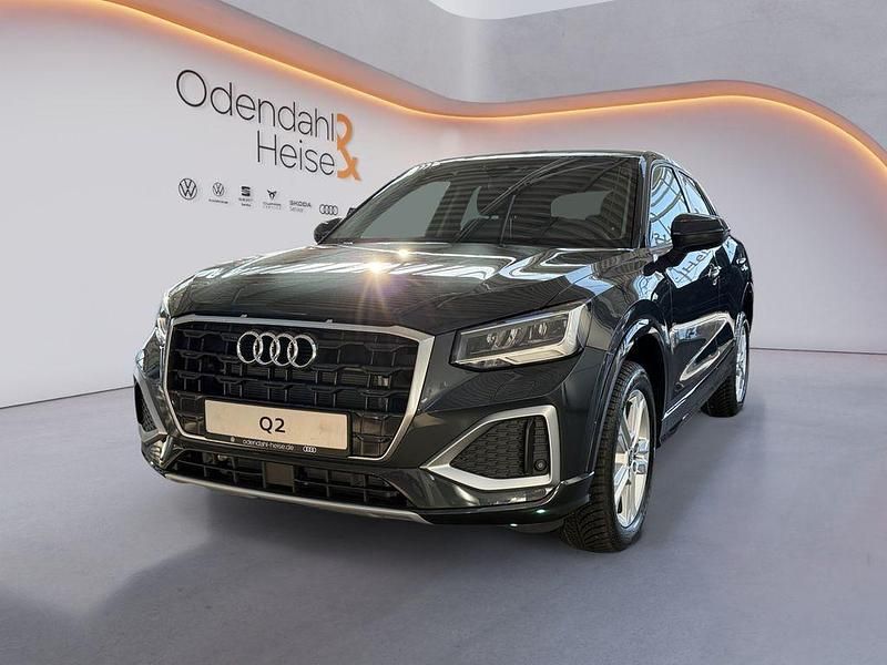 Neu Audi Q2 Advanced Plus 150 PS (110 kW) 2026 Grau SUV