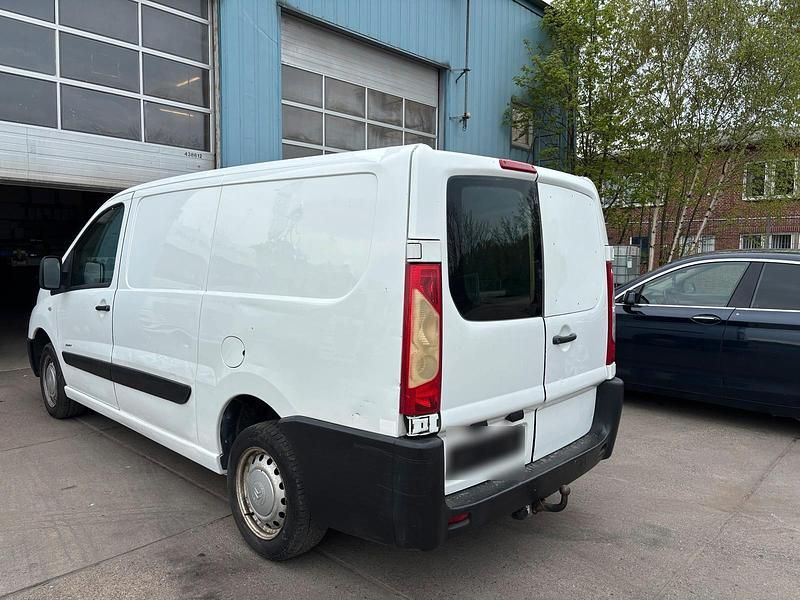 Second-hand Citroën Jumpy 90 CP (66 kW) 2008 Alb Monovolum