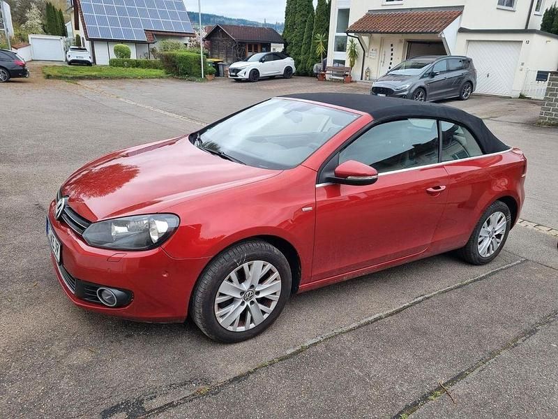 Gebraucht VW Golf Cabriolet 140 PS (102 kW) 2013 Rot Cabrio