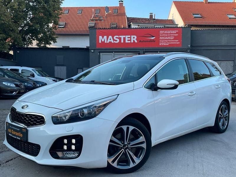 Weiß Gebraucht 2016 Kia Ceed Sportswagon GT-Line Kombi | 12.490 € (Fairer Preis) - Bild 1/4