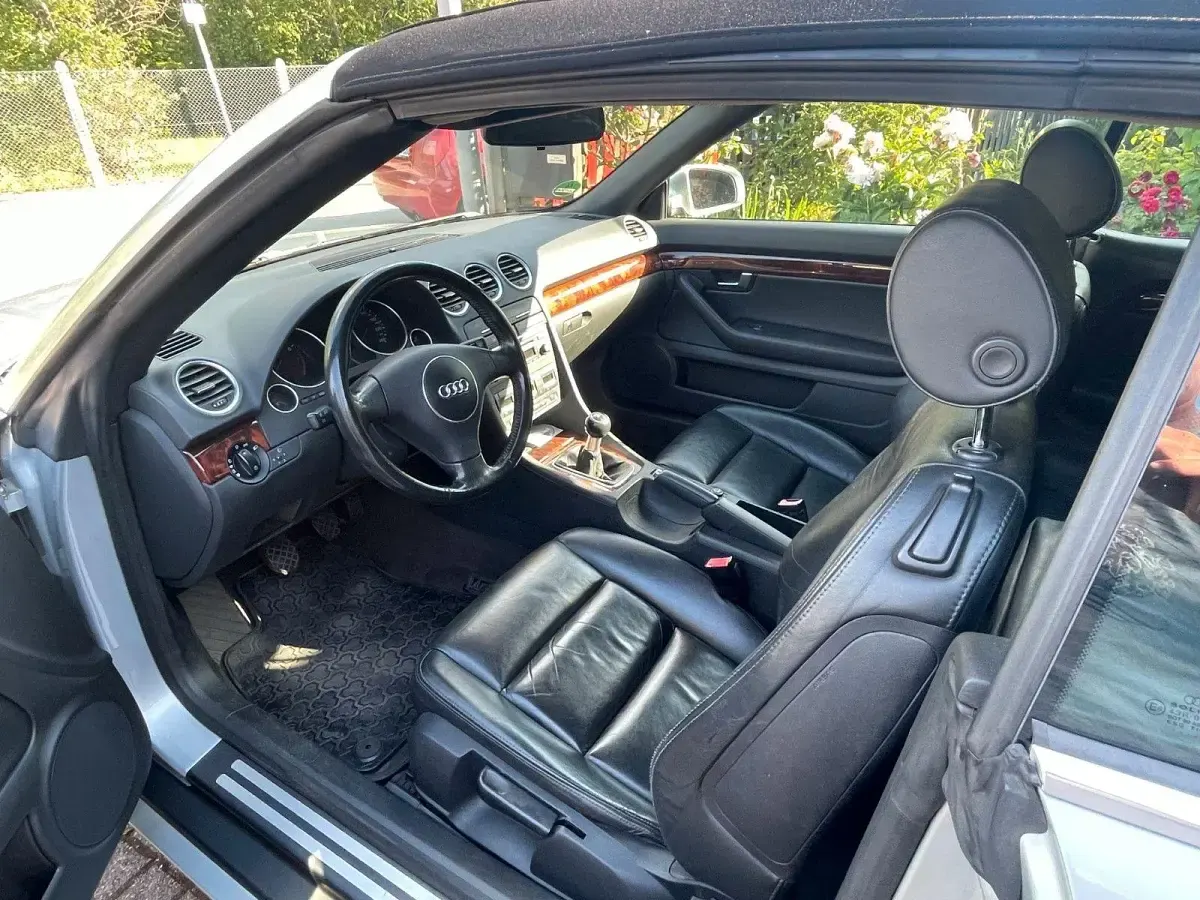 Gebraucht Audi Cabriolet 170 PS (125 kW) 2003 Silber Cabrio
