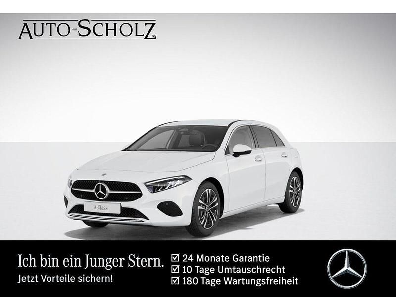 Weiß Gebraucht 2024 Mercedes A180 Progressive Limousine | 28.432 € (Fairer Preis) - Bild 1/3