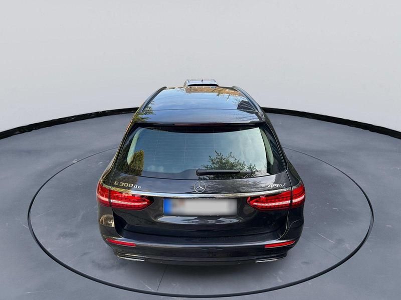 Gebraucht Mercedes E300 306 PS (225 kW) 2021 Grau Kombi