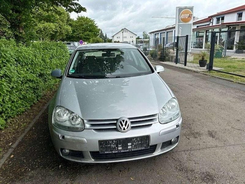 Gebraucht VW Golf IV Comfortline 116 PS (85 kW) 2006 Reflexsilber metallic Kleinwagen