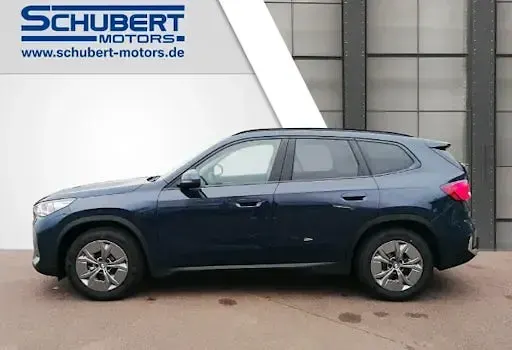 Gebraucht BMW iX1 Performance 150 kW (204 PS) 2025 Blau SUV