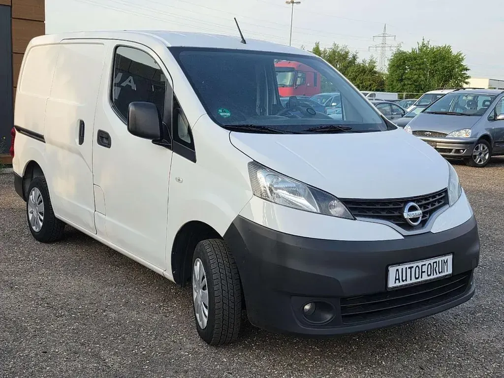 Gebraucht Nissan NV200 Premium Edition 90 PS (66 kW) 2013 Weiß Van / Kleinbus
