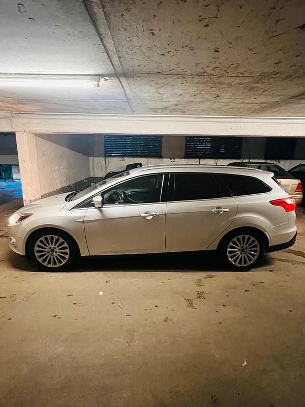 Second-hand Ford Focus 125 CP (91 kW) 2012 Argintiu Break