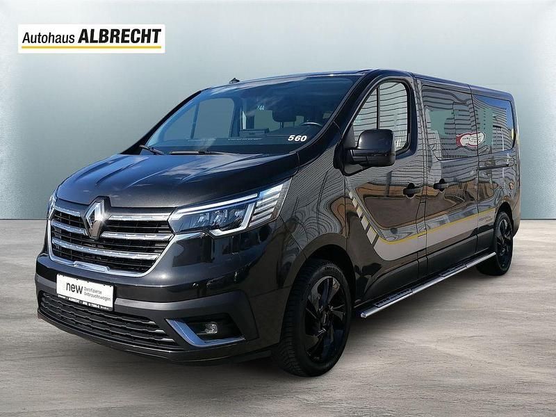 Gebraucht Renault Trafic Life 150 PS (110 kW) 2023 Tenebroschwarz Van / Kleinbus