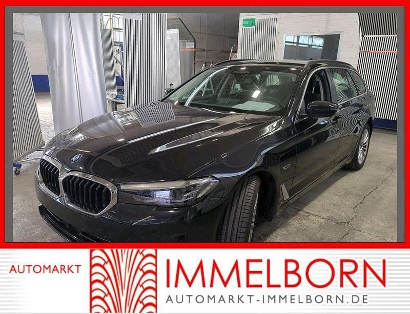 Schwarz Gebraucht 2022 BMW 530e Limousine | 31.480 € (Superpreis) - Bild 1/3