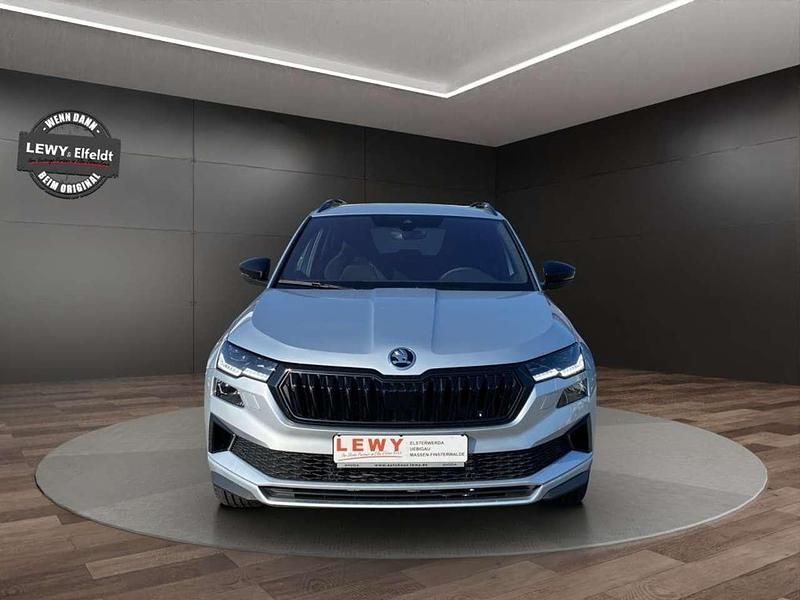 Gebraucht Skoda Karoq SportLine 150 PS (110 kW) 2025 Silber SUV