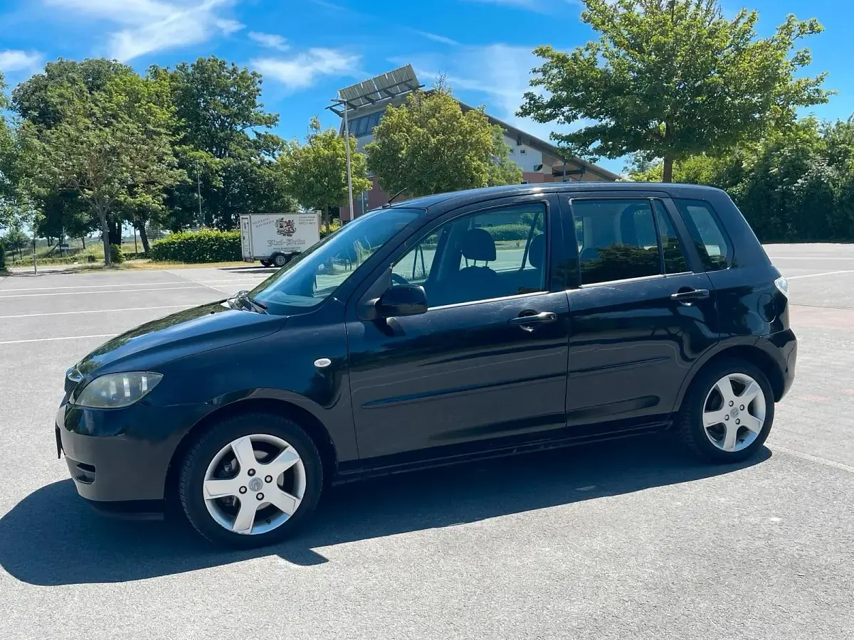Gebraucht Mazda 2 80 PS (58 kW) 2007 Schwarz Kleinwagen