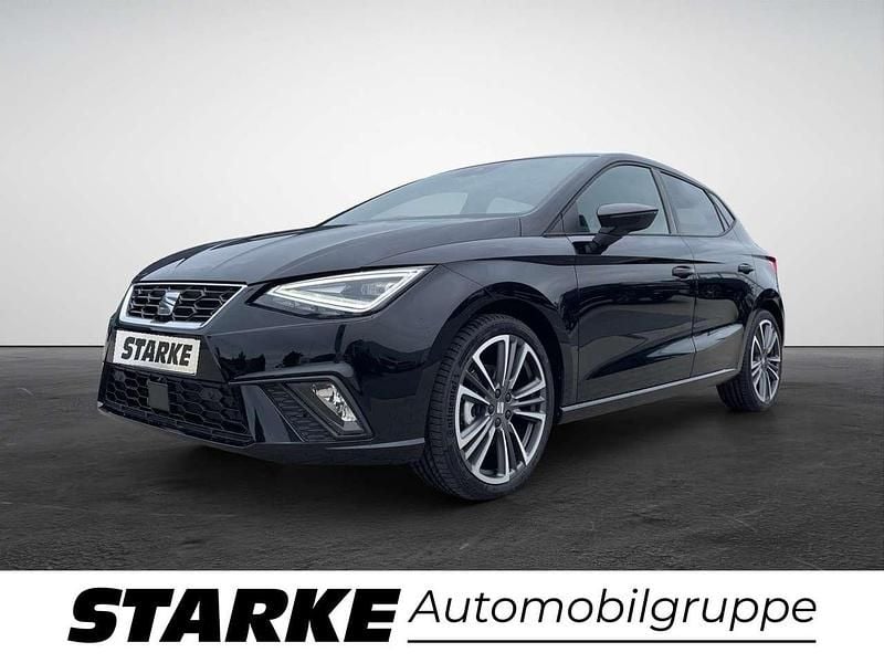 Schwarz (mitternachtsschwarz) Gebraucht 2024 Seat Ibiza FR Limousine | 24.490 € (Fairer Preis) - Bild 1/3