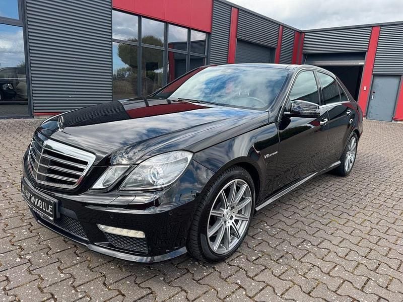 Schwarz Gebraucht 2012 Mercedes E63 AMG AMG Limousine | 37.900 € (Teuer) - Bild 1/4