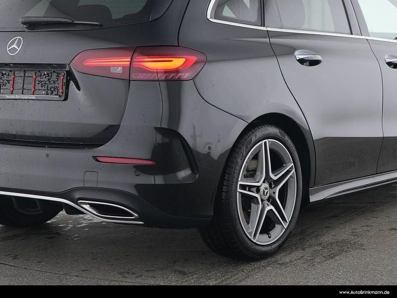 Gebraucht Mercedes B200 AMG line 163 PS (119 kW) 2025 Schwarz Van / Kleinbus