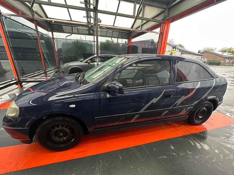 Gebraucht Opel Astra 105 PS (77 kW) 1998 Blau Kleinwagen