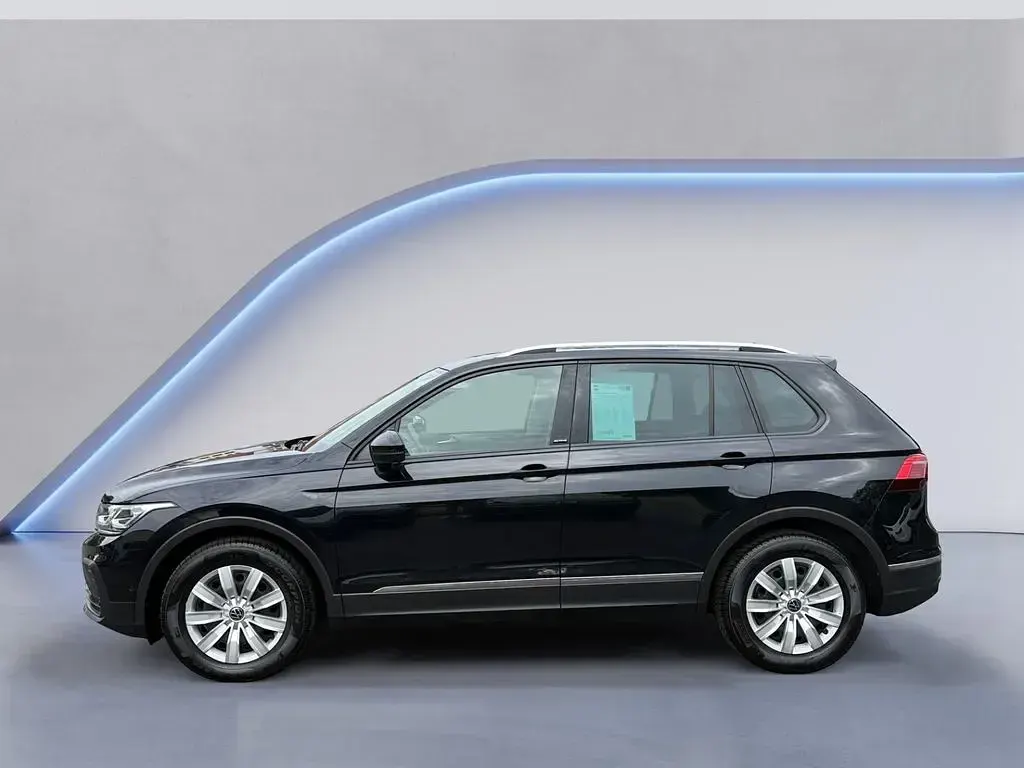 Gebraucht VW Tiguan Active 150 PS (110 kW) 2022 Schwarz SUV