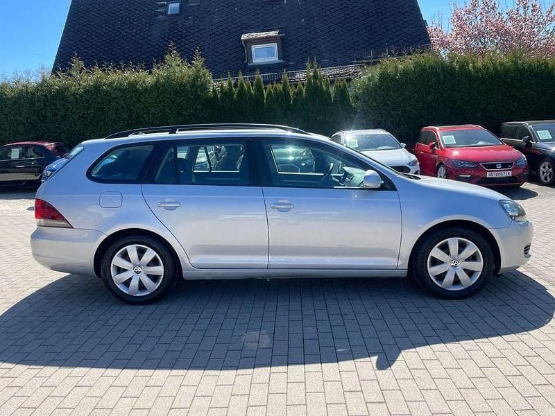 Gebraucht VW Golf VI Trendline 105 PS (77 kW) 2012 Silber Kleinwagen