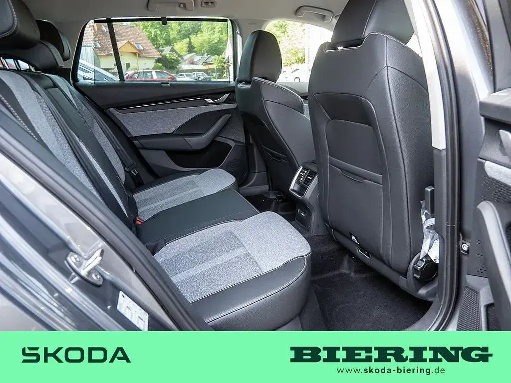 Neu Skoda Octavia Selection 150 PS (110 kW) 2026 Grau Limousine