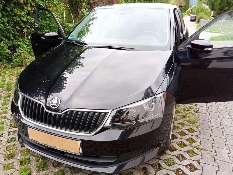 Schwarz Gebraucht 2017 Skoda Fabia Drive Kombi | 7.650 € (Guter Preis) - Bild 1/4