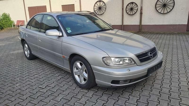 Starsilber Gebraucht 2000 Opel Omega Elegance Limousine | 999 € (Superpreis) - Bild 1/4