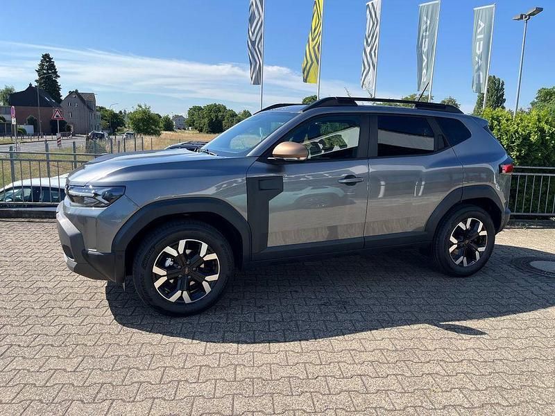 Neu Dacia Duster Extreme 101 PS (74 kW) 2025 Grau SUV