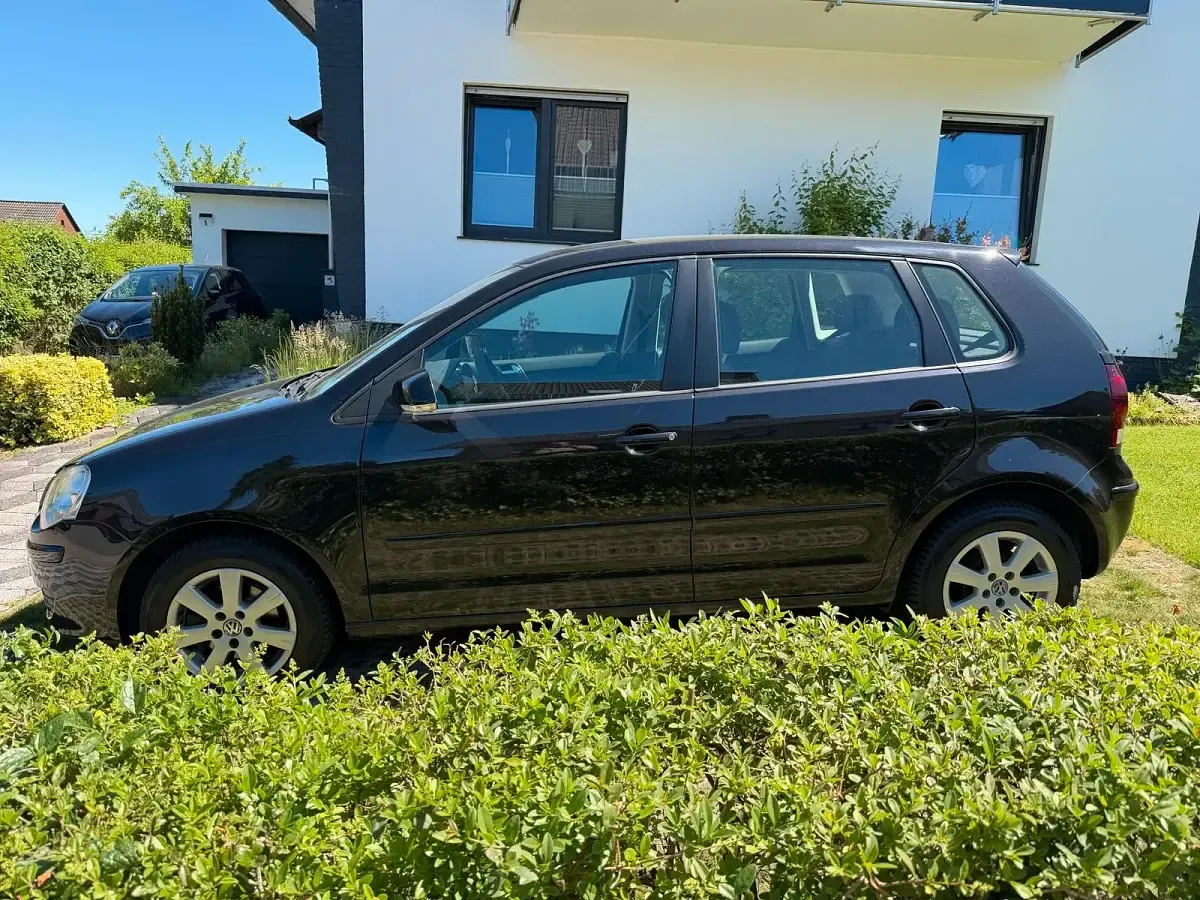 Gebraucht VW Polo Comfortline 60 PS (44 kW) 2008 Schwarz Kleinwagen