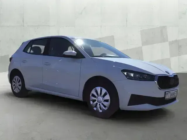 Używany Skoda Fabia Active 65 KM (47 kW) 2022 Biały Hatchback