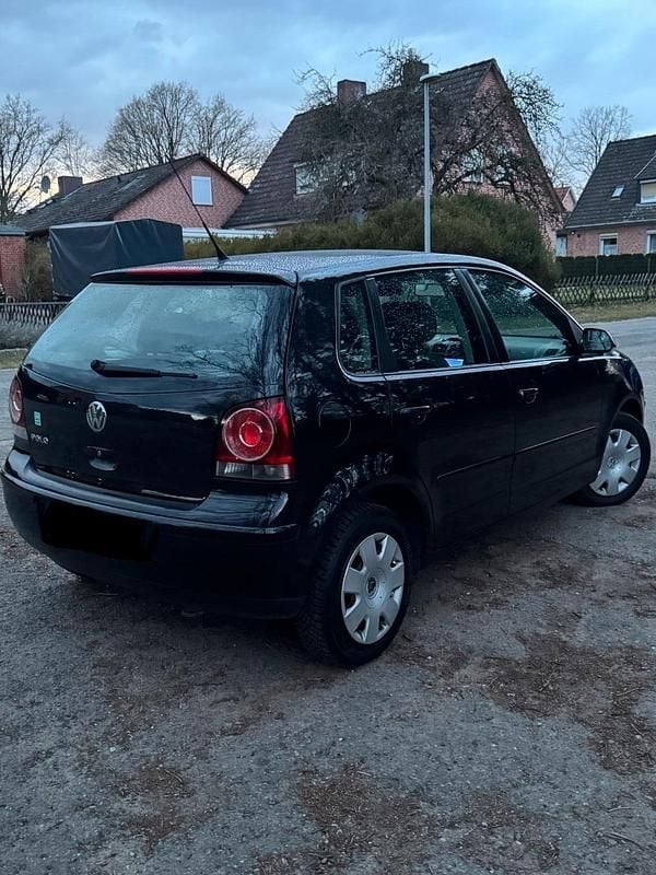 Second-hand VW Polo 54 CP (39 kW) 2009 Negru Hatchback