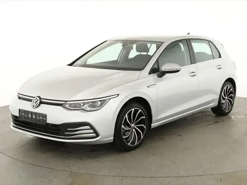 Gebraucht VW Golf VIII Style 150 PS (110 kW) 2022 Reflexsilber metallic Limousine