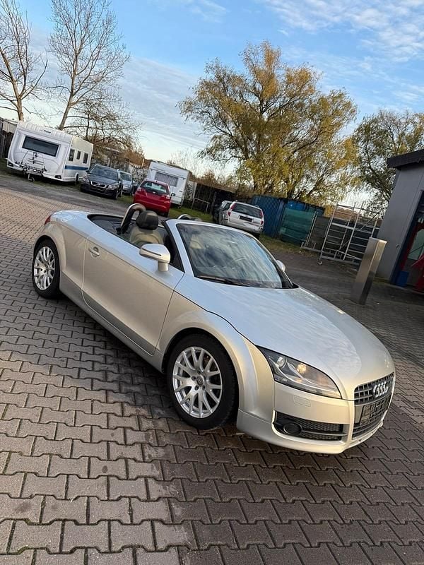 Grau Gebraucht 2007 Audi TT Cabrio | 5.300 € (Guter Preis) - Bild 1/4