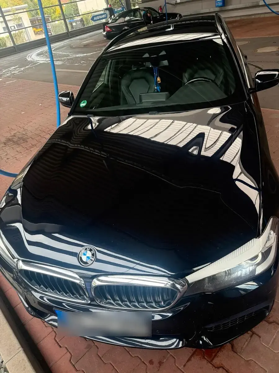 Gebraucht BMW 530 265 PS (194 kW) 2019 Blau Kombi