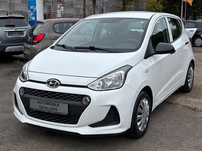 Weiß Gebraucht 2017 Hyundai i10 Kleinwagen | 5.790 € (Fairer Preis) - Bild 1/4