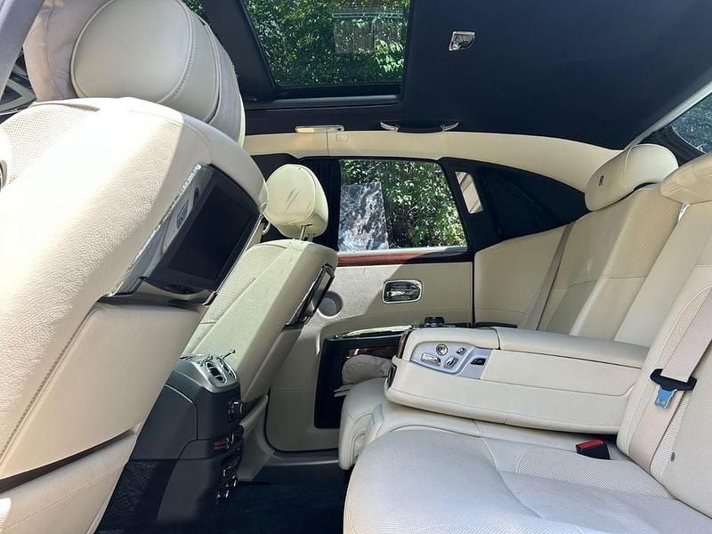 Gebraucht Rolls Royce Ghost 571 PS (419 kW) 2011 Grau Limousine