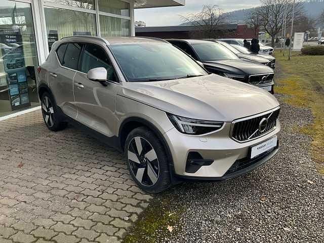 Gebraucht Volvo XC40 Plus 192 PS (141 kW) 2022 Beige SUV