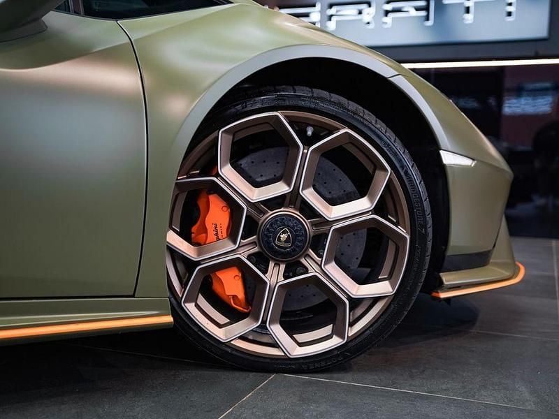 Gebraucht Lamborghini Huracán 640 PS (470 kW) 2023 Grün